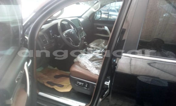 Acheter Occasion Voiture Toyota Land Cruiser Noir à Luanda, Province de Luanda Acheter Occasion Voiture Toyota Land Cruiser Noir à Luanda, Province de Luanda