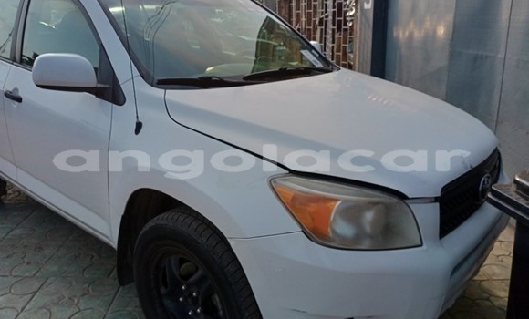 Buy Used Toyota RAV4 White Car in Luanda in Luanda Province Buy Used Toyota RAV4 White Car in Luanda in Luanda Province
