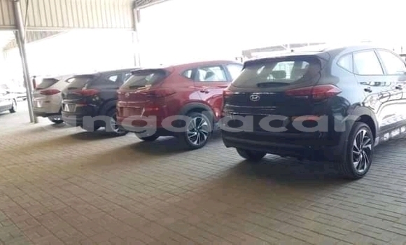 Comprar Usado Hyundai Tucson Vermelho Carro em Luanda em Luanda Province Comprar Usado Hyundai Tucson Vermelho Carro em Luanda em Luanda Province