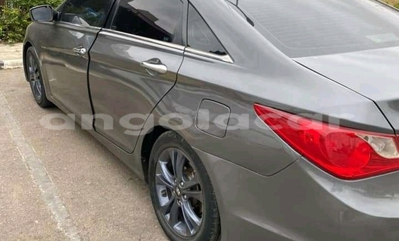 Buy Used Hyundai Sonata Silver Car in Luanda in Luanda Province