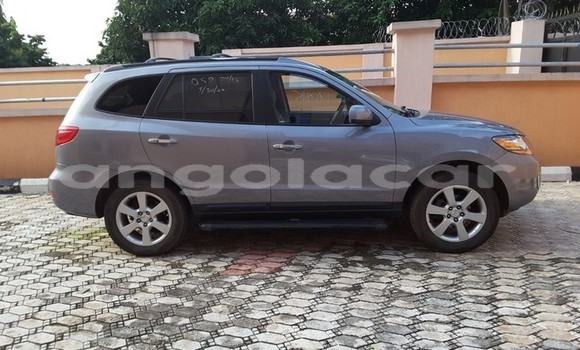 Buy Used Hyundai Santa Fe Silver Car in Luanda in Luanda Province Buy Used Hyundai Santa Fe Silver Car in Luanda in Luanda Province