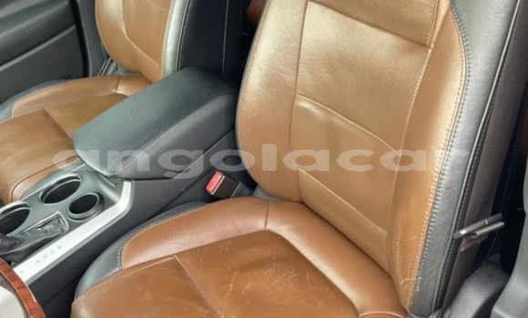 Acheter Occasion Voiture Ford Explorer Blanc à Luanda, Province de Luanda Acheter Occasion Voiture Ford Explorer Blanc à Luanda, Province de Luanda