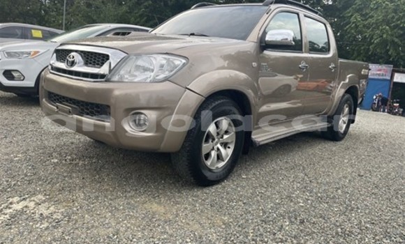 Comprar Usado Toyota Hilux Prata Carro em Luanda em Luanda Province Comprar Usado Toyota Hilux Prata Carro em Luanda em Luanda Province