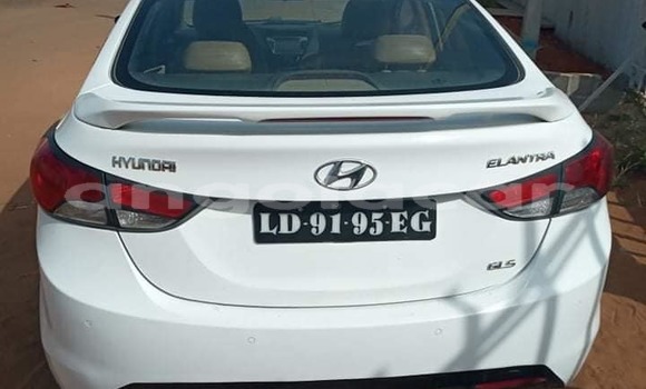 Comprar Usado Hyundai Elantra Branco Carro em Luanda em Luanda Province Comprar Usado Hyundai Elantra Branco Carro em Luanda em Luanda Province