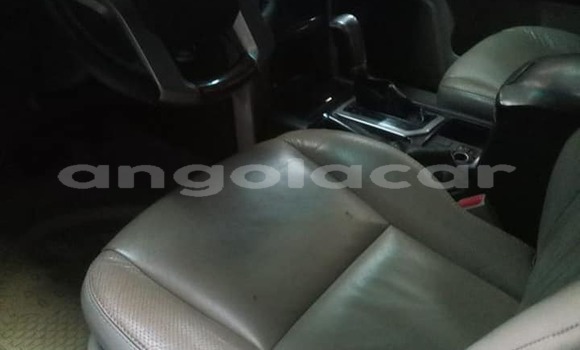 Acheter Occasion Voiture Toyota Land Cruiser Prado Vert à Luanda, Province de Luanda Acheter Occasion Voiture Toyota Land Cruiser Prado Vert à Luanda, Province de Luanda
