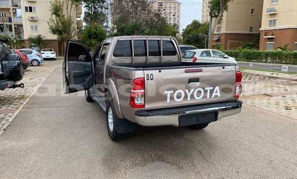 Comprar Usado Toyota Hilux Marrom Carro em Luanda em Luanda Province Comprar Usado Toyota Hilux Marrom Carro em Luanda em Luanda Province