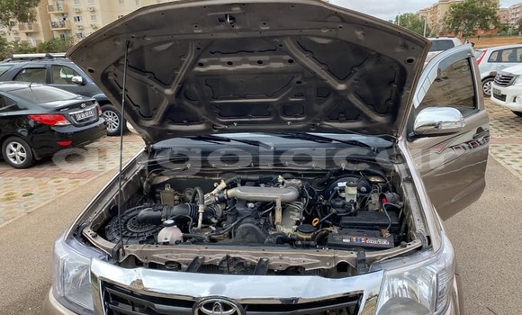 Comprar Usado Toyota Hilux Marrom Carro em Luanda em Luanda Province Comprar Usado Toyota Hilux Marrom Carro em Luanda em Luanda Province