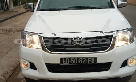 Acheter Occasion Voiture Toyota Hilux Blanc à Luanda, Province de Luanda