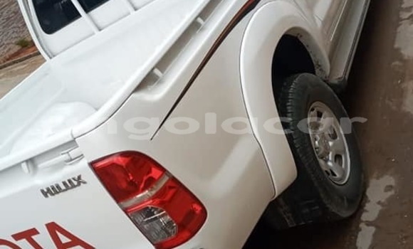 Comprar Usado Toyota Hilux Branco Carro em Luanda em Luanda Province Comprar Usado Toyota Hilux Branco Carro em Luanda em Luanda Province