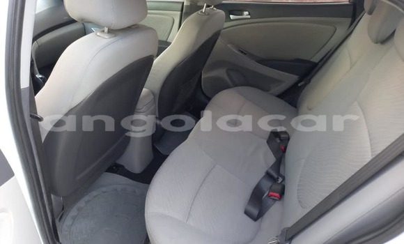 Comprar Usado Hyundai Accent Branco Carro em Luanda em Luanda Province Comprar Usado Hyundai Accent Branco Carro em Luanda em Luanda Province