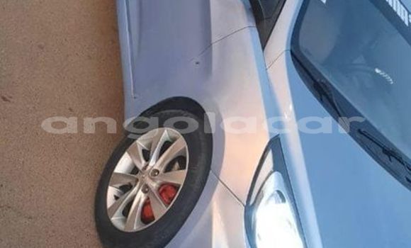 Acheter Occasion Voiture Hyundai Accent Bleu à Luanda, Province de Luanda Acheter Occasion Voiture Hyundai Accent Bleu à Luanda, Province de Luanda