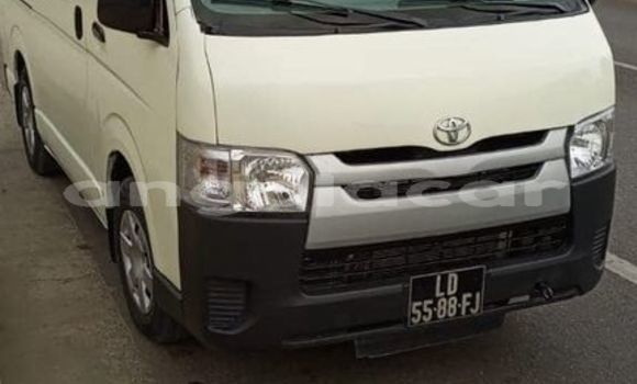 Acheter Occasion Voiture Toyota Hiace Blanc à Luanda, Province de Luanda Acheter Occasion Voiture Toyota Hiace Blanc à Luanda, Province de Luanda