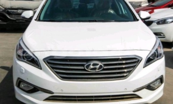 Acheter Occasion Voiture Hyundai Sonata Blanc à Luanda, Province de Luanda