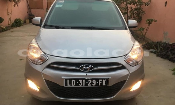 Buy Used Hyundai i10 Beige Car in Luanda in Luanda Province