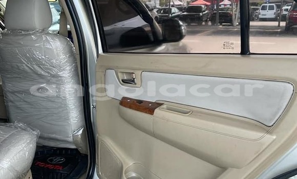 Comprar Usado Toyota Fortuner Prata Carro em Luanda em Luanda Province Comprar Usado Toyota Fortuner Prata Carro em Luanda em Luanda Province