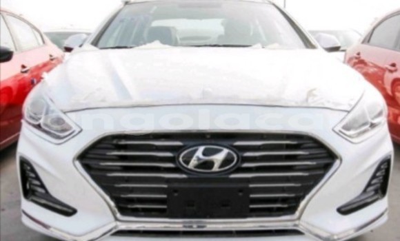 Acheter Occasion Voiture Hyundai Sonata Blanc à Luanda, Province de Luanda Acheter Occasion Voiture Hyundai Sonata Blanc à Luanda, Province de Luanda