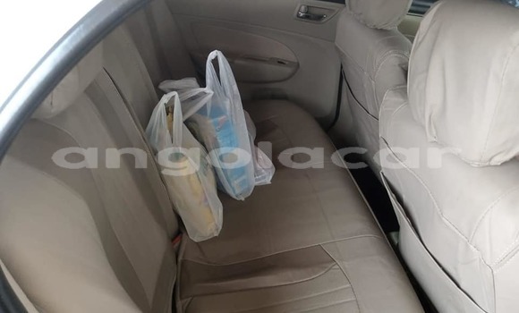 Acheter Occasion Voiture Suzuki Swift Blanc à Luanda, Province de Luanda Acheter Occasion Voiture Suzuki Swift Blanc à Luanda, Province de Luanda