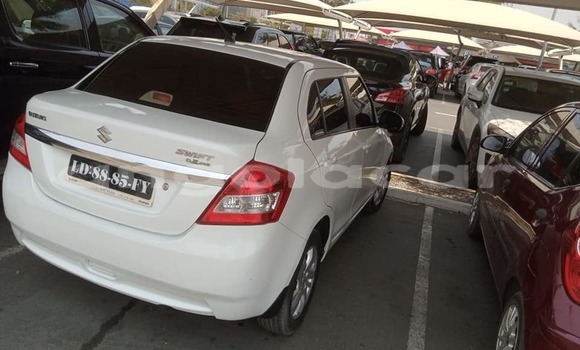 Acheter Occasion Voiture Suzuki Swift Blanc à Luanda, Province de Luanda Acheter Occasion Voiture Suzuki Swift Blanc à Luanda, Province de Luanda