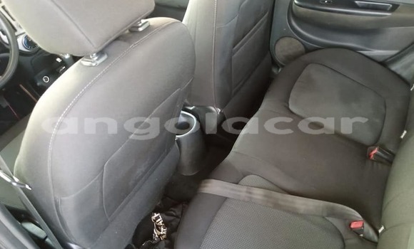 Acheter Occasion Voiture Hyundai i20 Bleu à Luanda, Province de Luanda Acheter Occasion Voiture Hyundai i20 Bleu à Luanda, Province de Luanda