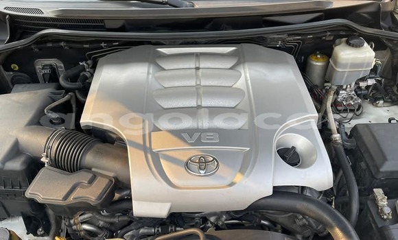 Acheter Occasion Voiture Toyota Land Cruiser Blanc à Luanda, Province de Luanda Acheter Occasion Voiture Toyota Land Cruiser Blanc à Luanda, Province de Luanda