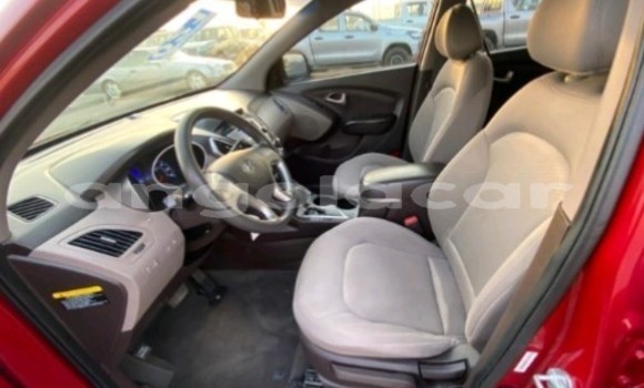 Buy Used Hyundai Tucson Red Car in Luanda in Luanda Province Buy Used Hyundai Tucson Red Car in Luanda in Luanda Province