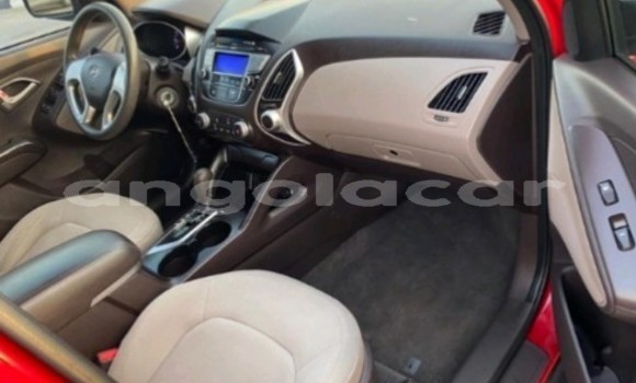 Buy Used Hyundai Tucson Red Car in Luanda in Luanda Province Buy Used Hyundai Tucson Red Car in Luanda in Luanda Province