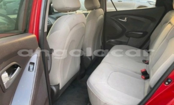 Buy Used Hyundai Tucson Red Car in Luanda in Luanda Province Buy Used Hyundai Tucson Red Car in Luanda in Luanda Province