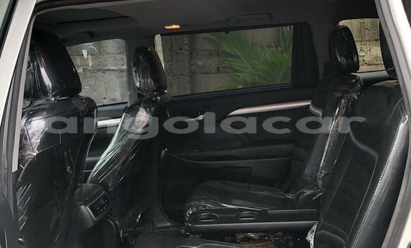 Acheter Occasion Voiture Toyota Highlander Blanc à Luanda, Province de Luanda Acheter Occasion Voiture Toyota Highlander Blanc à Luanda, Province de Luanda