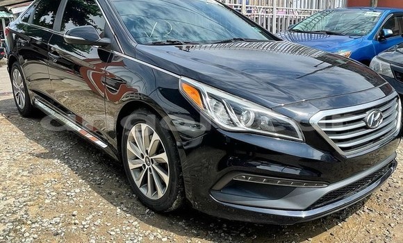 Buy Used Hyundai Sonata Black Car in Luanda in Luanda Province
