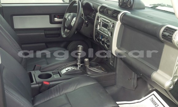 Buy Used Toyota FJ Cruiser Black Car in Luanda in Luanda Province Buy Used Toyota FJ Cruiser Black Car in Luanda in Luanda Province