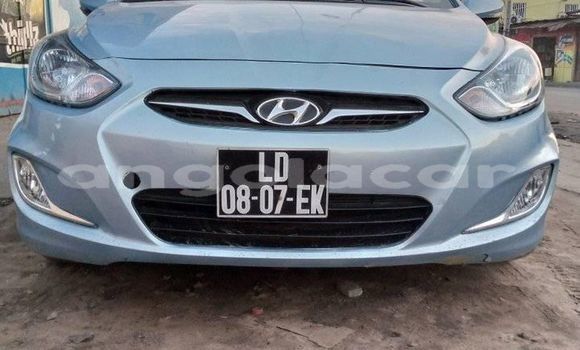Acheter Occasion Voiture Hyundai Accent Bleu à Luanda, Province de Luanda