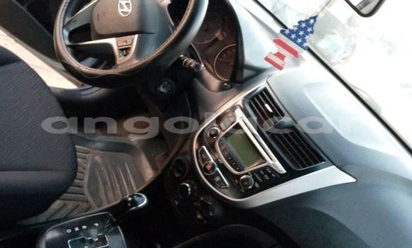 Buy Used Hyundai Accent Blue Car in Luanda in Luanda Province Buy Used Hyundai Accent Blue Car in Luanda in Luanda Province