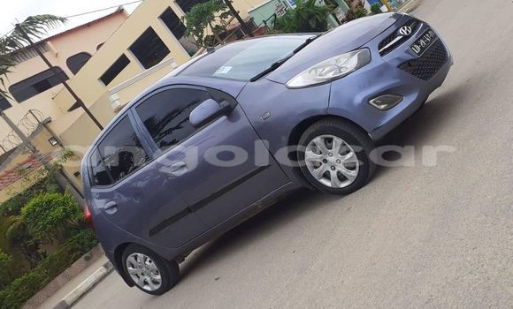 Buy Used Hyundai i10 Blue Car in Luanda in Luanda Province Buy Used Hyundai i10 Blue Car in Luanda in Luanda Province