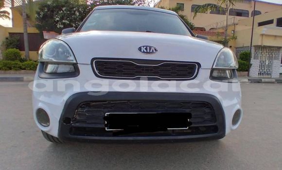 Buy Used Kia Soul White Car in Luanda in Luanda Province Buy Used Kia Soul White Car in Luanda in Luanda Province