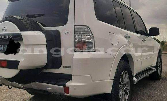 Buy Used Mitsubishi Pajero White Car in Luanda in Luanda Province Buy Used Mitsubishi Pajero White Car in Luanda in Luanda Province