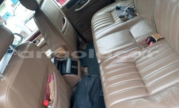 Buy Used Land Rover Range Rover Green Car in Luanda in Luanda Province Buy Used Land Rover Range Rover Green Car in Luanda in Luanda Province