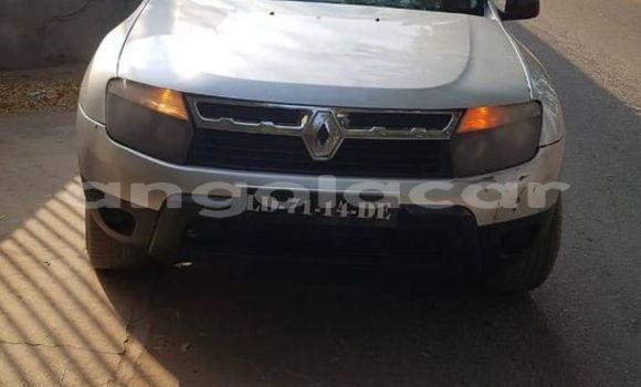 Buy Used Renault Duster Silver Car in Luanda in Luanda Province Buy Used Renault Duster Silver Car in Luanda in Luanda Province