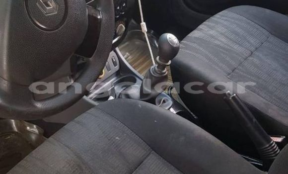 Buy Used Renault Duster Silver Car in Luanda in Luanda Province Buy Used Renault Duster Silver Car in Luanda in Luanda Province