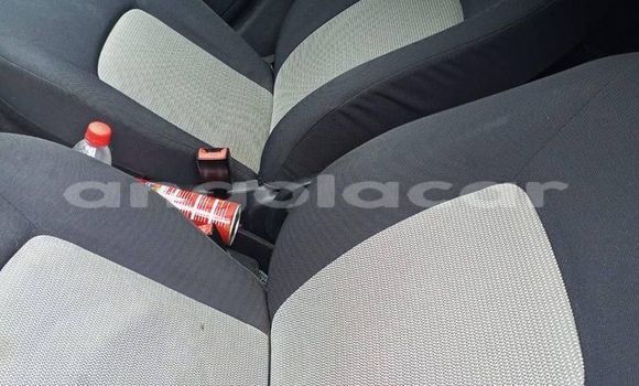 Buy Used Hyundai i10 White Car in Luanda in Luanda Province Buy Used Hyundai i10 White Car in Luanda in Luanda Province