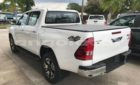 Buy Used Toyota Hilux White Car in Luanda in Luanda Province Buy Used Toyota Hilux White Car in Luanda in Luanda Province