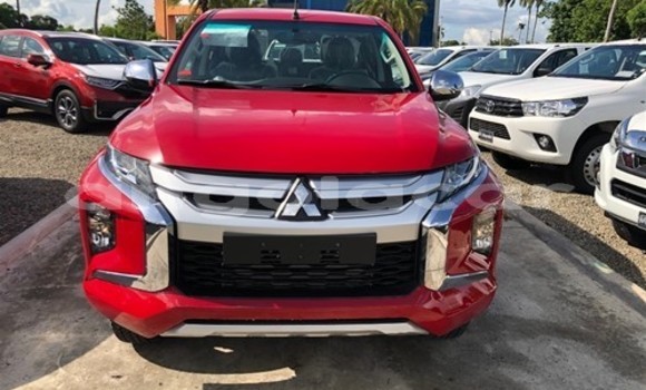 Acheter Occasion Voiture Mitsubishi L200 Rouge à Luanda, Province de Luanda