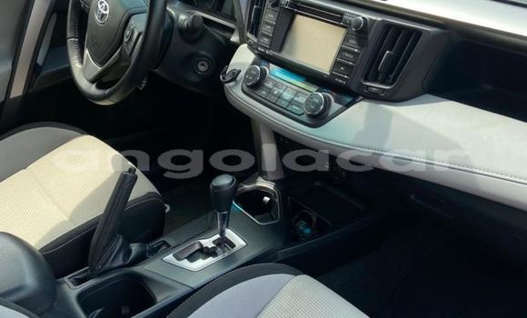 Comprar Usado Toyota RAV4 Azul Carro em Luanda em Luanda Province Comprar Usado Toyota RAV4 Azul Carro em Luanda em Luanda Province