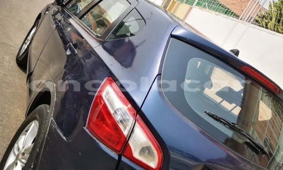 Comprar Usado Nissan Qashqai Azul Carro em Luanda em Luanda Province