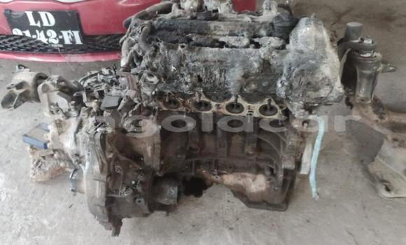 Comprar Usado Kia Cerato Marrom Carro em Luanda em Luanda Province