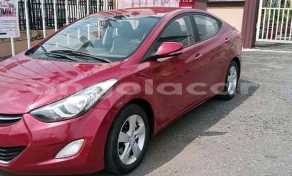 Acheter Occasion Voiture Hyundai Elantra Rouge à Luena, Moxico