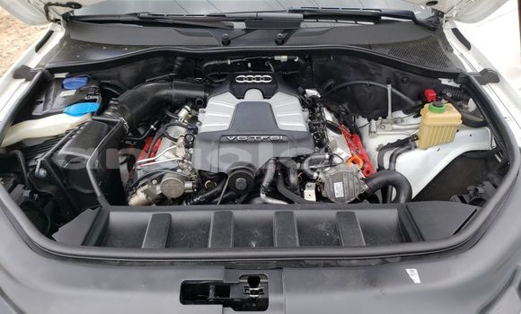 Comprar Usado Audi Q7 Branco Carro em Luanda em Luanda Province Comprar Usado Audi Q7 Branco Carro em Luanda em Luanda Province