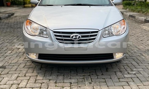 Buy Used Hyundai Elantra Silver Car in Luanda in Luanda Province Buy Used Hyundai Elantra Silver Car in Luanda in Luanda Province