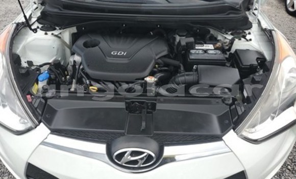 Acheter Occasion Voiture Hyundai Veloster Blanc à Luanda, Province de Luanda Acheter Occasion Voiture Hyundai Veloster Blanc à Luanda, Province de Luanda