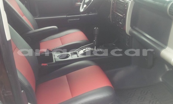 Comprar Usado Toyota FJ Cruiser Outro Carro em Luanda em Luanda Province Comprar Usado Toyota FJ Cruiser Outro Carro em Luanda em Luanda Province