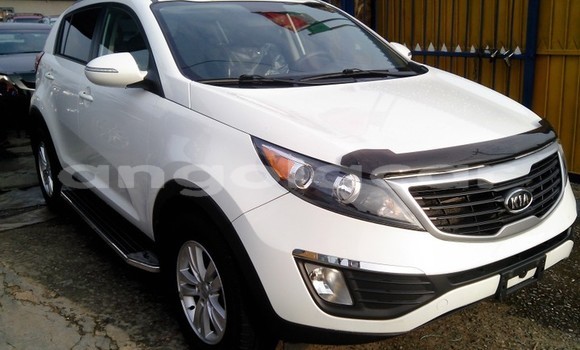 Buy Used Kia Sportage White Car in Luanda in Luanda Province Buy Used Kia Sportage White Car in Luanda in Luanda Province